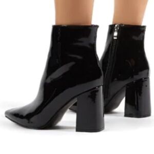 BRAND NEW CUSHIONAIRE WOMEN'S OSBORN DRESS HEEL  +MEMORY FOAM, BOOT